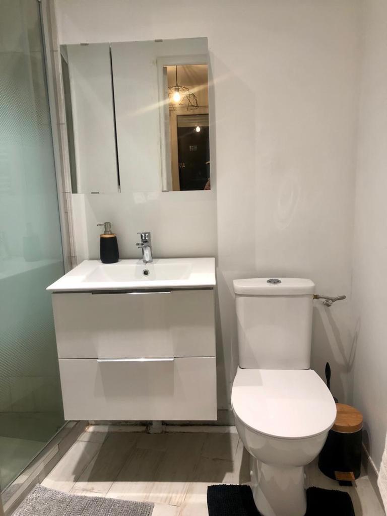 Apartamento Studio Lumineux Et Equipe Villemomble Exterior foto